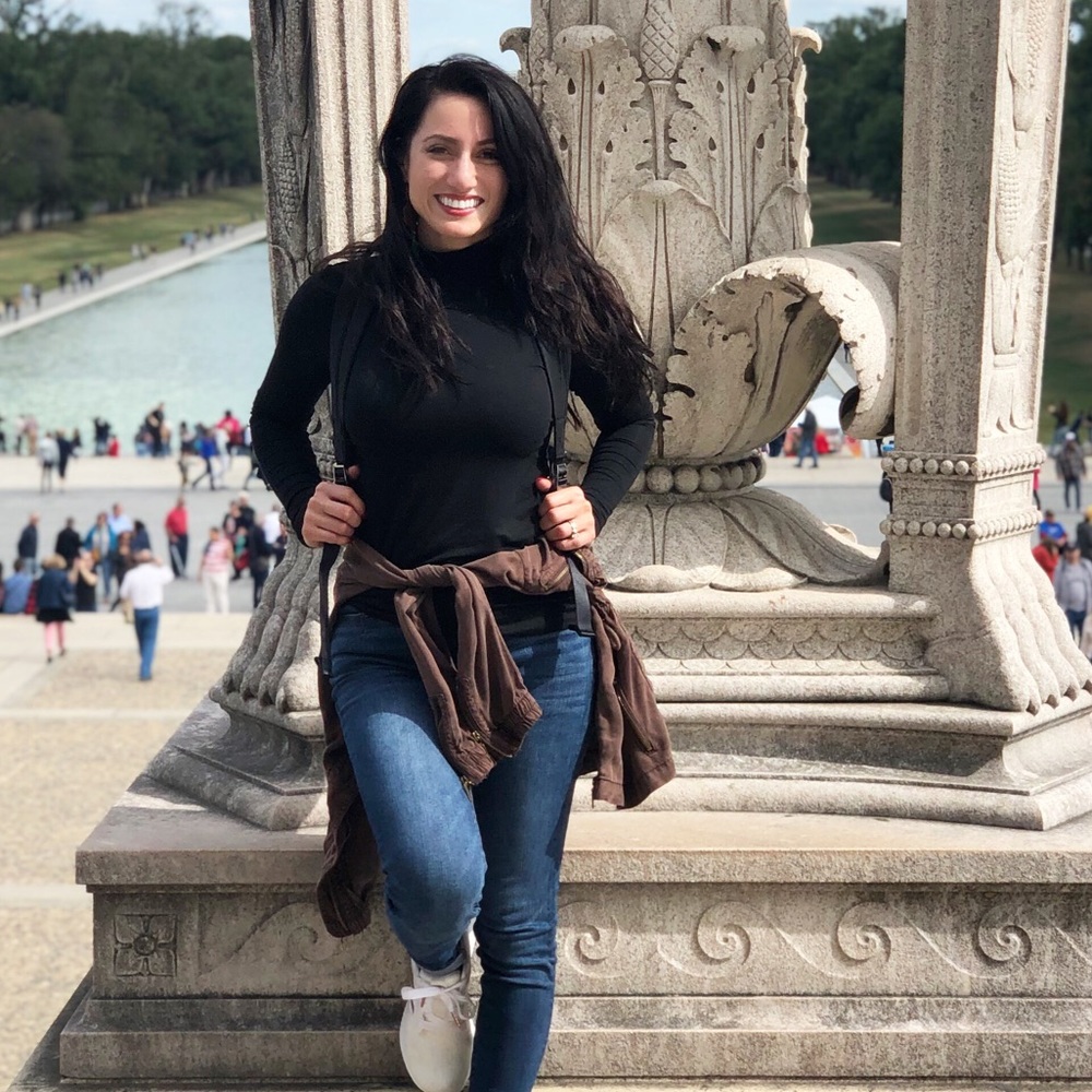 Meet your Posher, Marisa